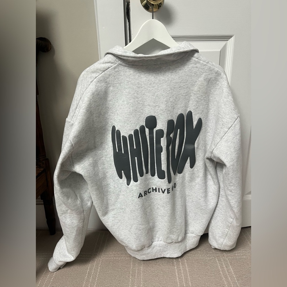 Whitefox quarter zip in great condition! Size s/m